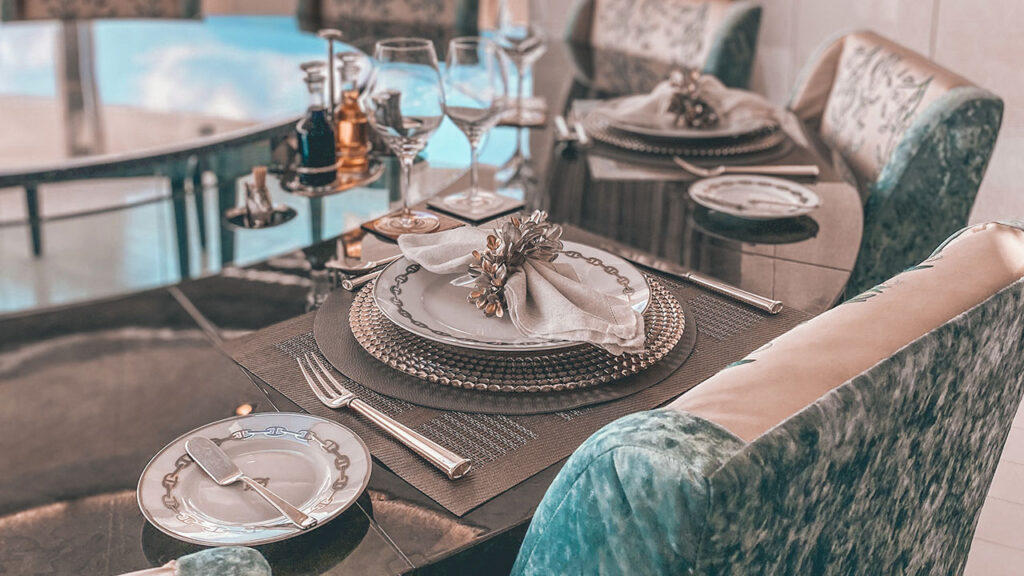 serviço-de-mesa-posta-em-iates-de-luxo
